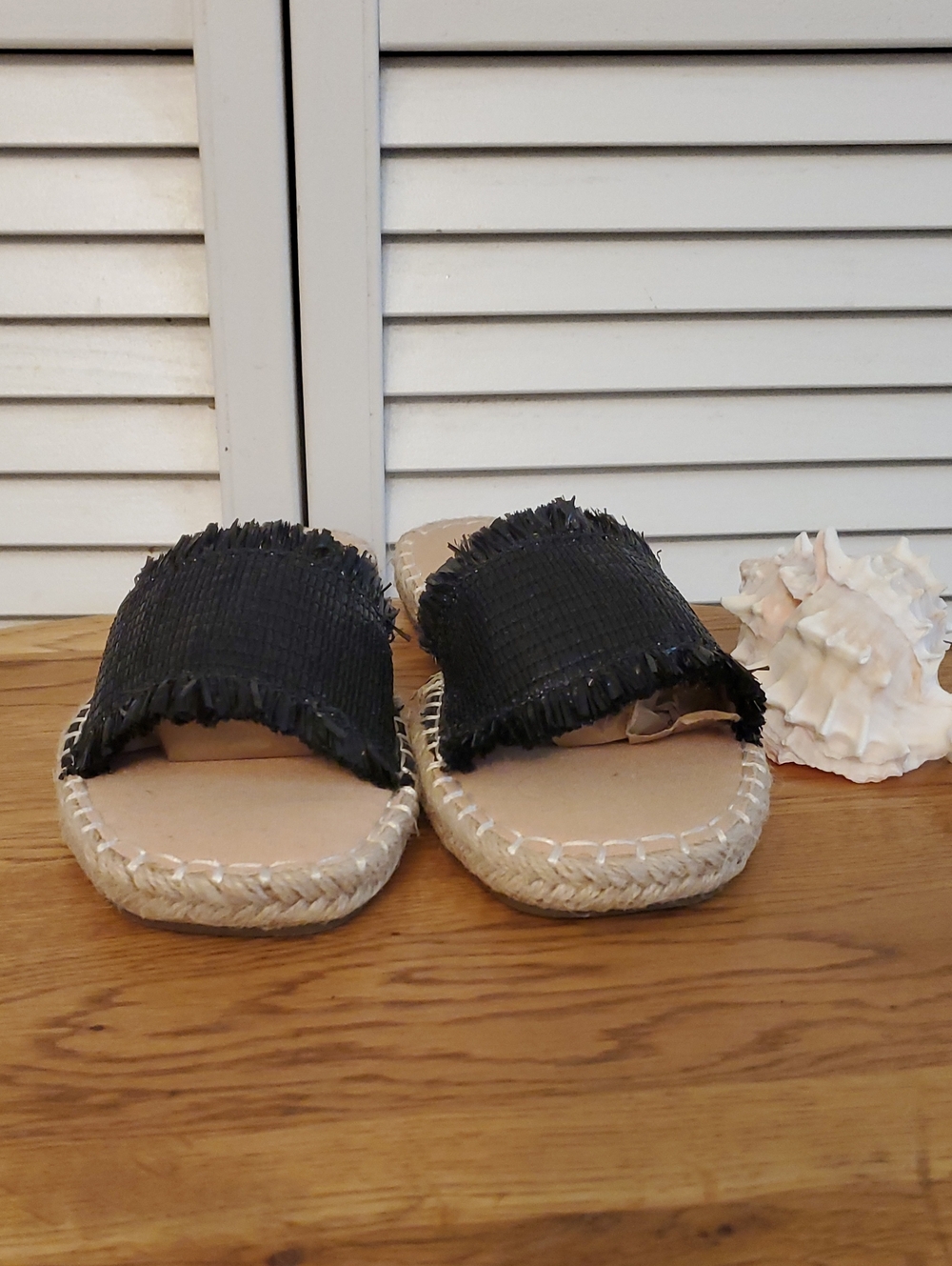 Beach by Matisse "KOKO" Raffia Sandals Slides Black/Tan Neutral, Size 7 Medium - Picture 3 of 10